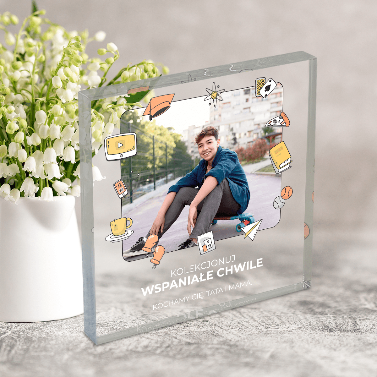 Kolekcjonuj wspaniałe chwile - Druk na kwadratowym szkle, spersonalizowany prezent dla syna - Adamell.pl