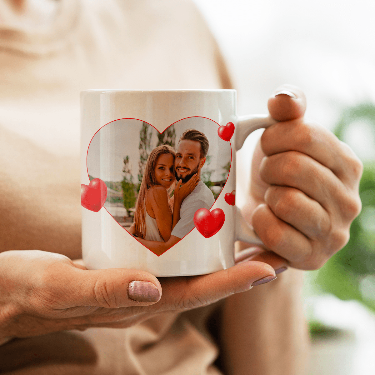 Czerwone serca i zdjęcie - 1x Kubek z nadrukiem, spersonalizowany prezent dla niej - Adamell.pl