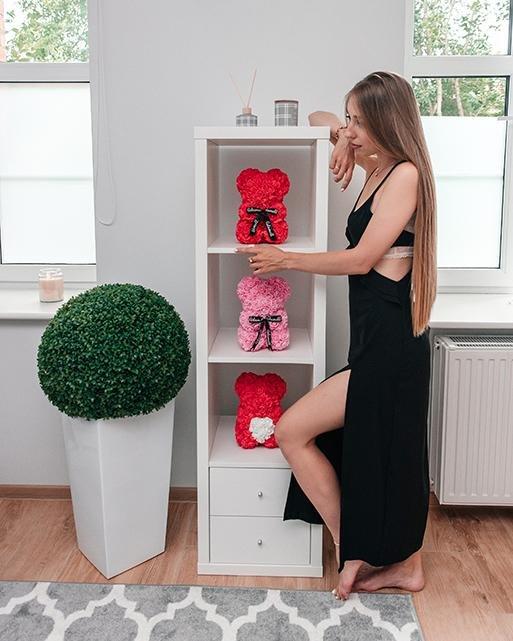 Miś z róż | Czerwony ze wstążką 25cm, Wyjatkowy pomysł na prezent dla dziewczyny, przyjaciółki, kobiety, najlepsze na walentynki, na 18 urodziny - Adamell.pl - Wyjątkowe Prezenty