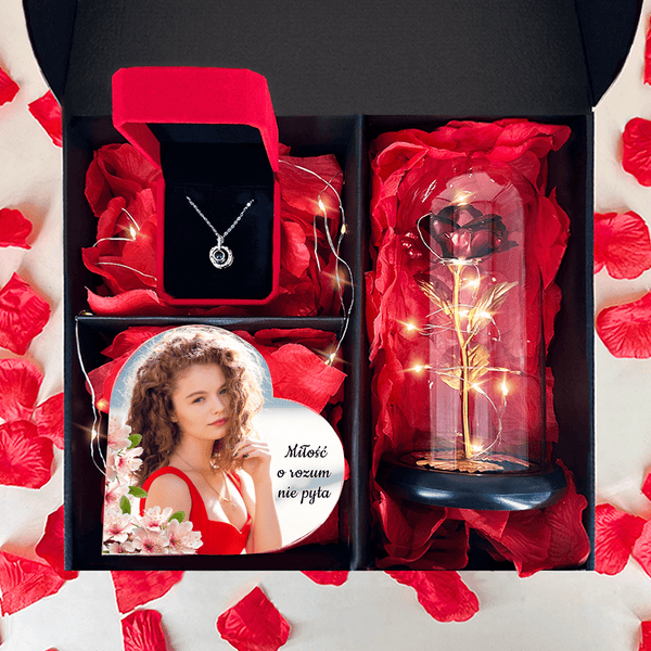 Czerwona wieczna róża + serce DLA DZIEWCZYNY + wisiorek box 3 w 1 - zestaw prezentowy, spersonalizowany prezent dla niej - Adamell.pl