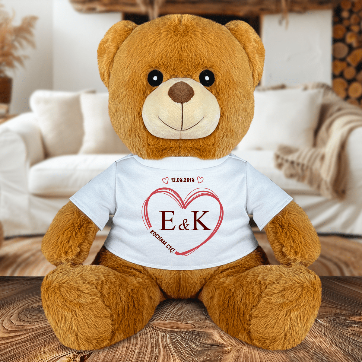 Inicjały w sercu + data - Miś z nadrukiem, spersonalizowany prezent dla niej - Adamell.pl