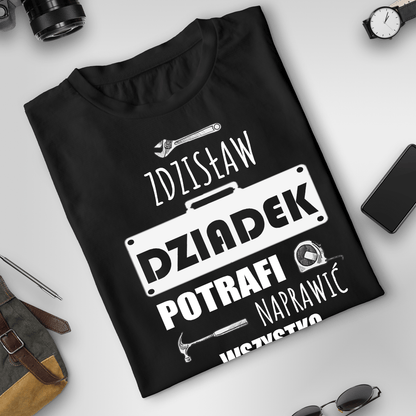 Koszulka męska z nadrukiem NAPRAWI WSZYSTKO - spersonalizowany prezent dla dziadka - Adamell.pl