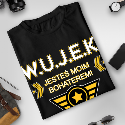 Koszulka męska z nadrukiem W.U.J.E.K. - spersonalizowany prezent dla wujka - Adamell.pl