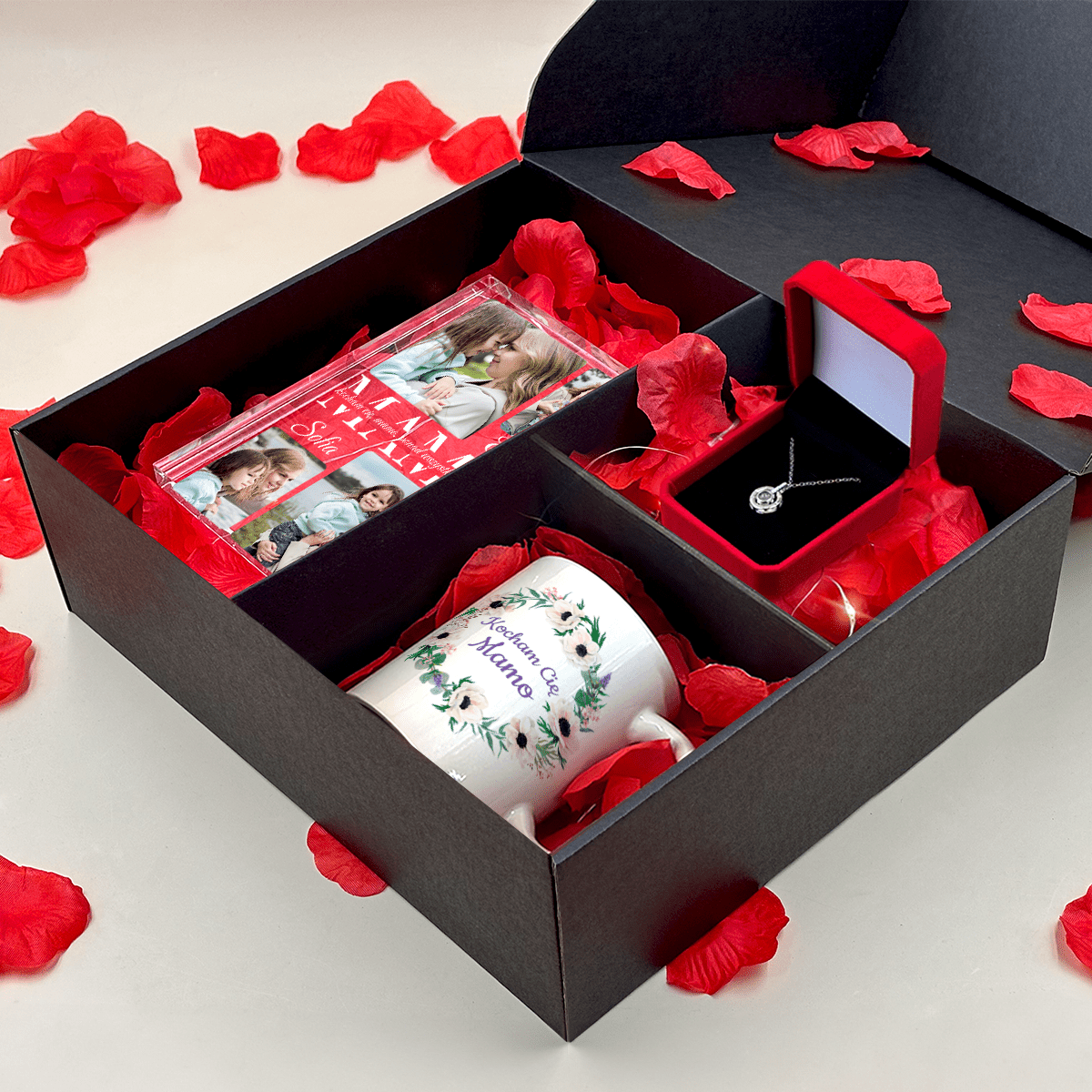 Kubek + wisiorek+ druk na szkle KOCHAM CIĘ, MAMO - zestaw prezentowy Box 3 w 1, spersonalizowany prezent dla mamy - Adamell.pl