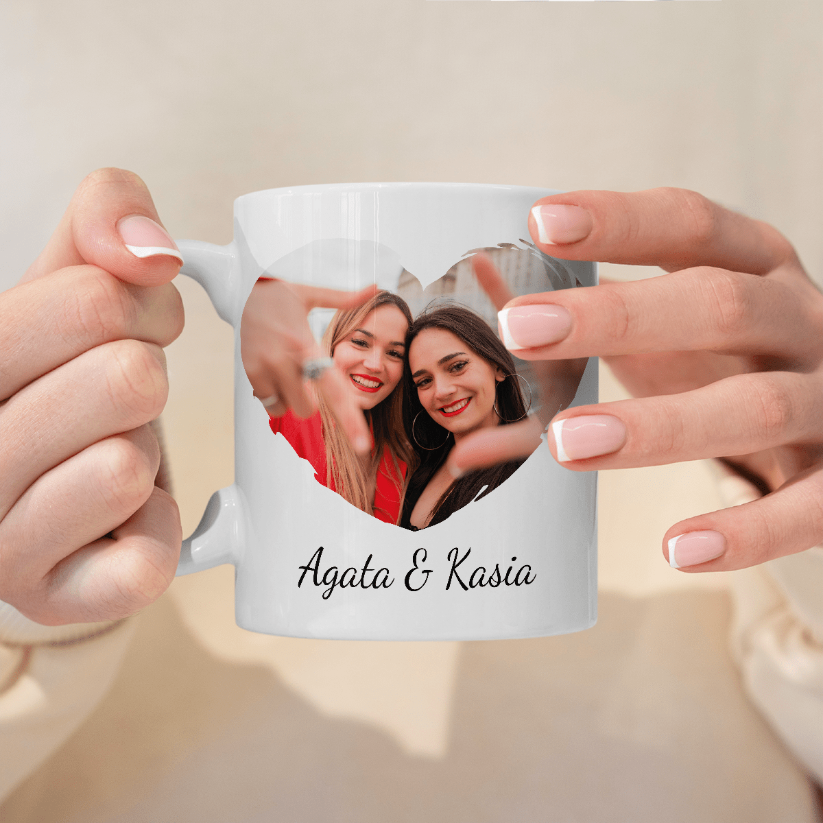 Mile od siebie - 1x Kubek z nadrukiem, spersonalizowany prezent dla przyjaciółki - Adamell.pl