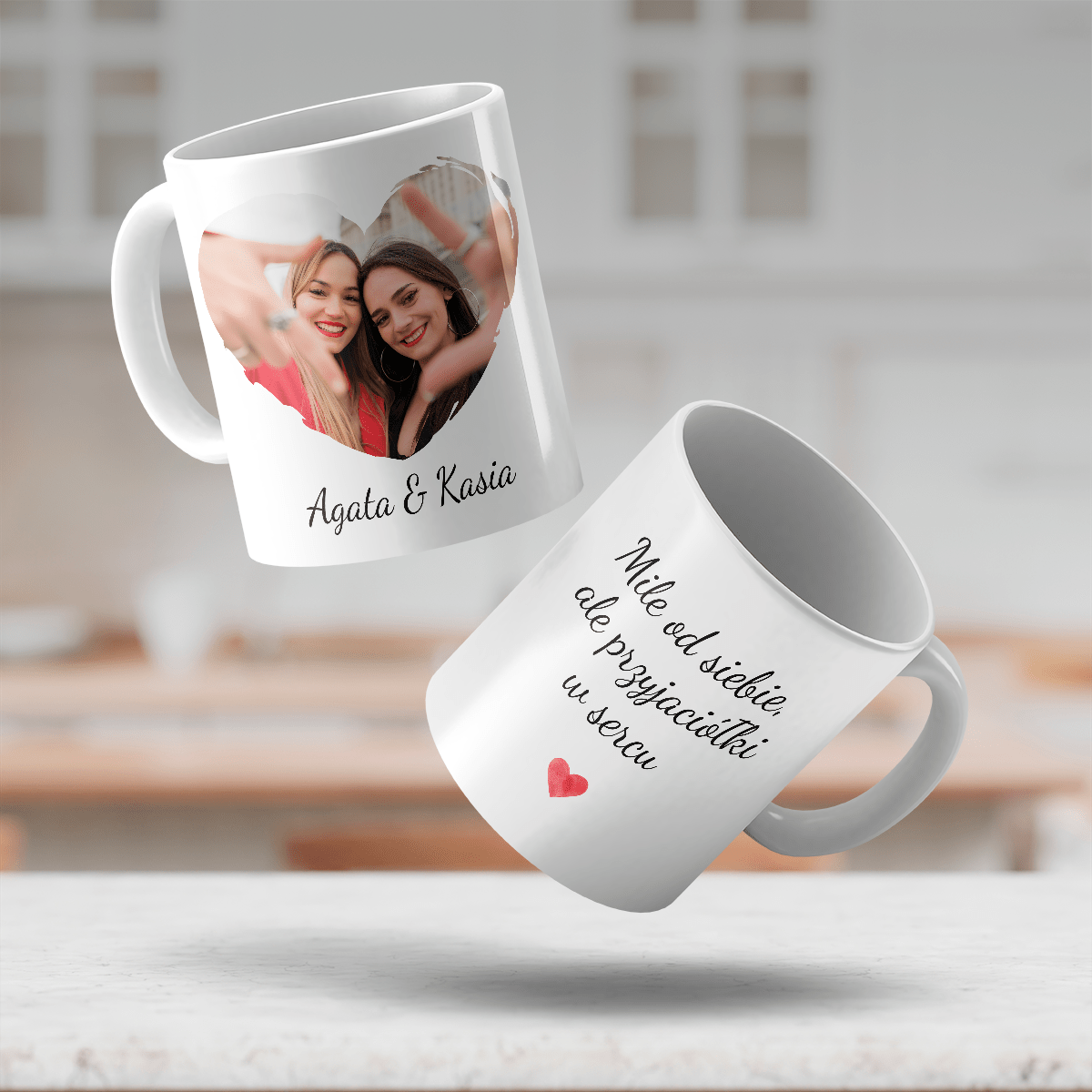 Mile od siebie - 1x Kubek z nadrukiem, spersonalizowany prezent dla przyjaciółki - Adamell.pl