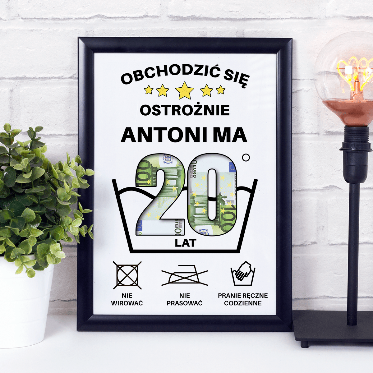 Na Twoje 20 urodziny - Ramka na pieniądze, spersonalizowany prezent na niego - Adamell.pl