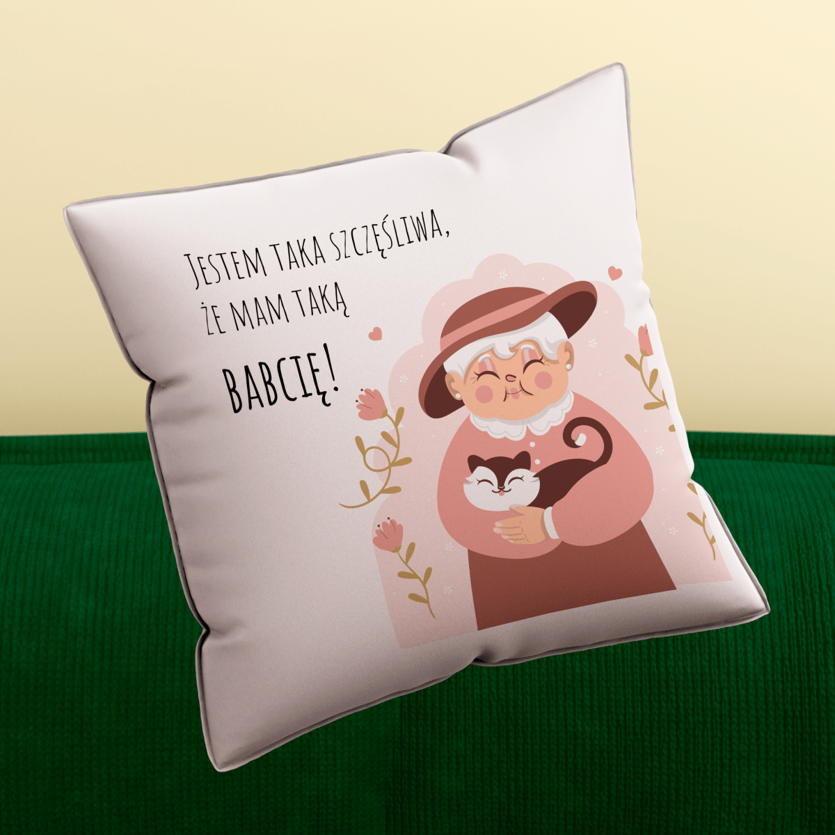 Poduszka z nadrukiem JESTEM TAKA SZCZĘŚLIWA - spersonalizowany prezent dla babci - Adamell.pl