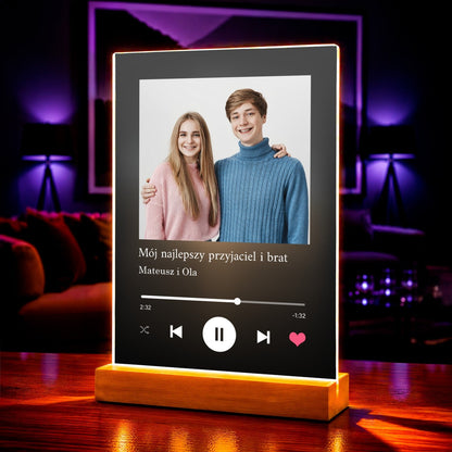 Prezent dla brata Spotify - magiczny druk na szkle akrylowym, personalizowany prezent - Adamell.pl