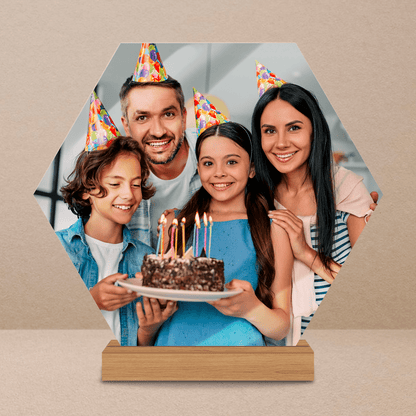 Sześciokąt urodzinowe zdjęcie - Druk na szkle, spersonalizowany prezent dla rodziny - Adamell.pl