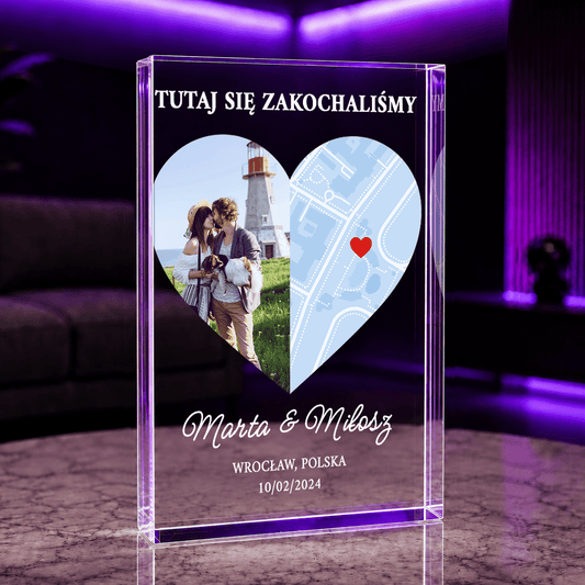 Tutaj się zakochaliśmy - Druk na szkle, spersonalizowany prezent dla pary - Adamell.pl