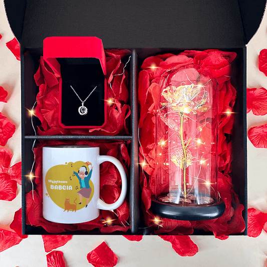 Wieczna róża + kubek z nadrukiem BABCIA + wisiorek box 3 w 1 - zestaw prezentowy, spersonalizowany prezent dla babci - Adamell.pl