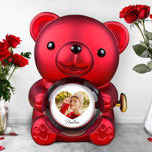 Zdjęcie dziewczyny + jej imię - Miś z różą wieczną i wydrukiem, spersonalizowany prezent dla niej - Adamell.pl