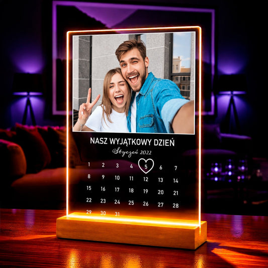 Zdjęcie na szkle akrylowym w subtelnym ujęciu prezent na rocznicę - Adamell.pl
