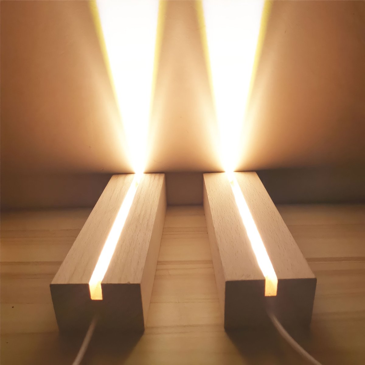 Drewniana podstawka + LED - Adamell.pl