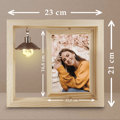 Fotografia kobiety - Druk na szkle w drewnianej ramce + led, spersonalizowany prezent dla kobiety - Adamell.pl