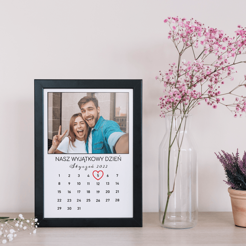 Kalendarz z Twoją datą - Druk na szkle, spersonalizowany prezent dla pary - Adamell.pl