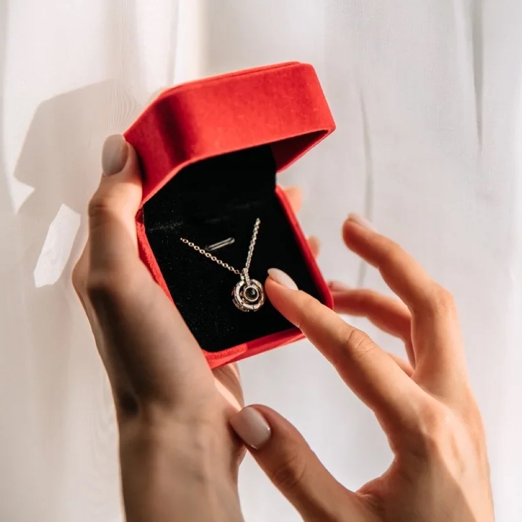 Kryształowa świecąca wieczna róża, Wyjatkowy pomysł na prezent dla dziewczyny, przyjaciółki, kobiety, najlepsze na walentynki, na 18 urodziny - Adamell.pl - Wyjątkowe Prezenty