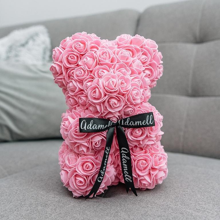 Miś z róż | Różowy ze wstążką 25cm, Kreatywne prezenty dla małżeństwa, synowej na 35 rocznice, na 35, 45 urodziny, pracowników, na odejście z pracy - Adamell.pl - Wyjątkowe Prezenty
