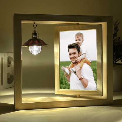 Tata i dziecko - Druk na szkle w drewnianej ramce + led, spersonalizowany prezent dla taty - Adamell.pl